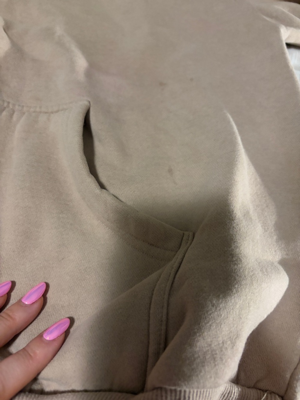 Neutral Taupe Hoodie and Sweatpants Set - Medium - Picture 4 of 7